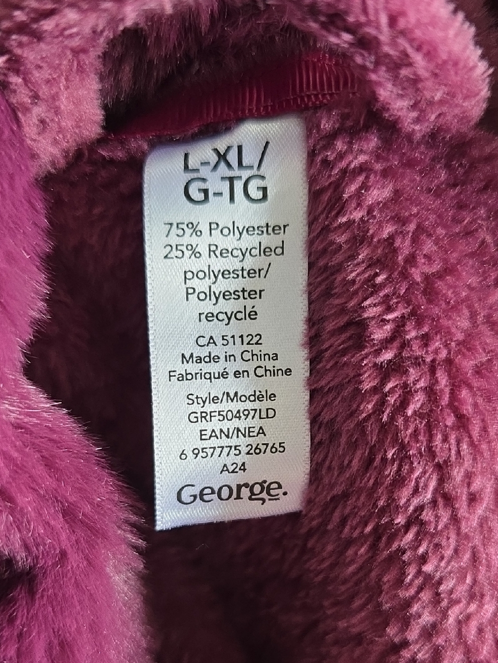 George Plush Robe in Rich Magenta - Picture 7 of 7
